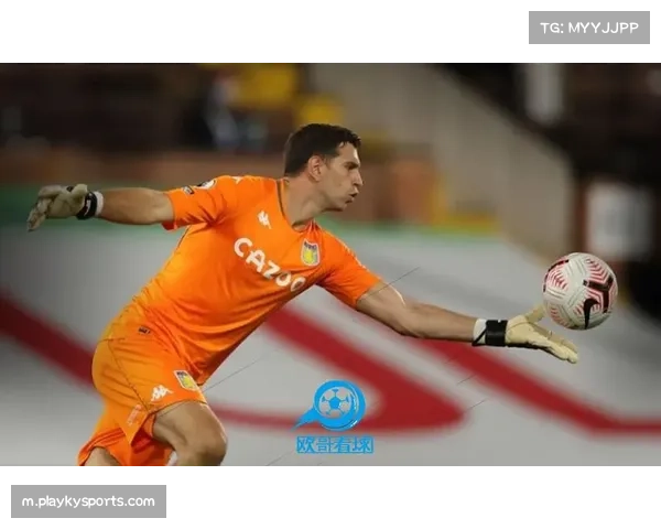 维拉黑马崛起战术基础 双后腰与前场自由人体系解析